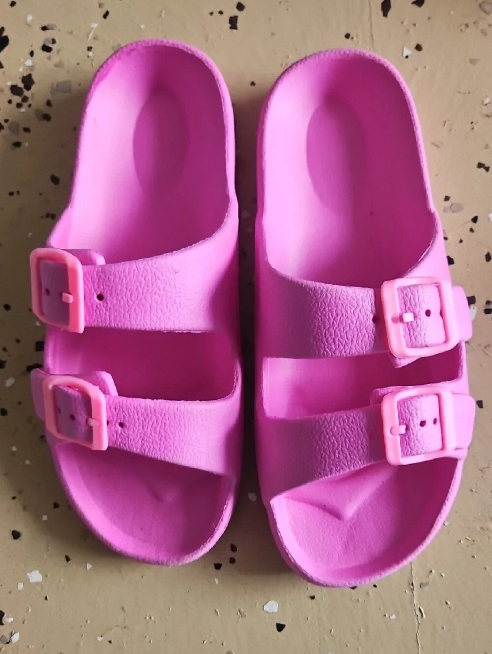 Girls Sandals And Crocs